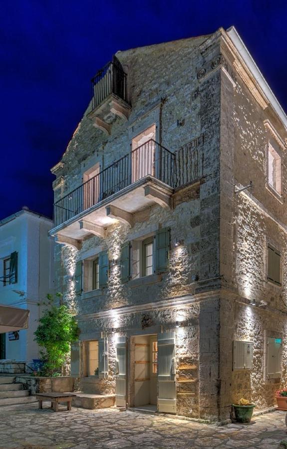 Fiscardonna Luxury Suites Fiskardo Exterior photo